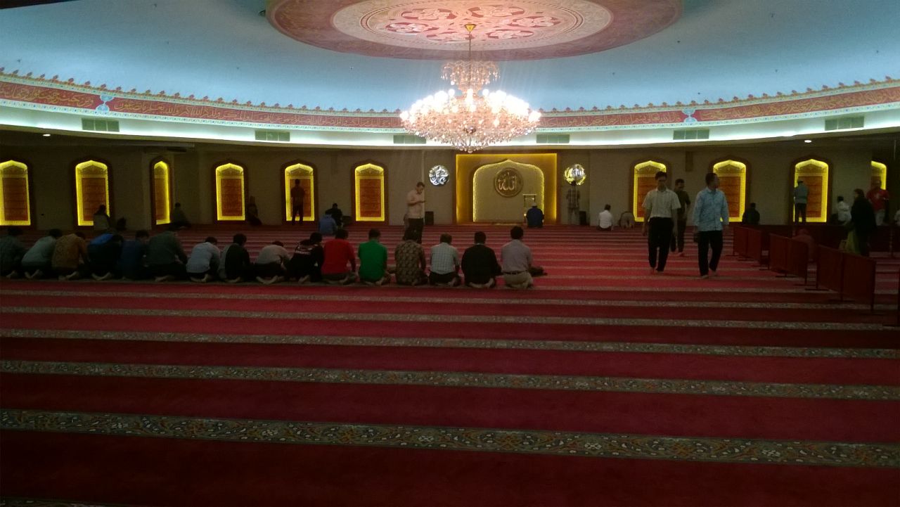 suasana masjid alatief
